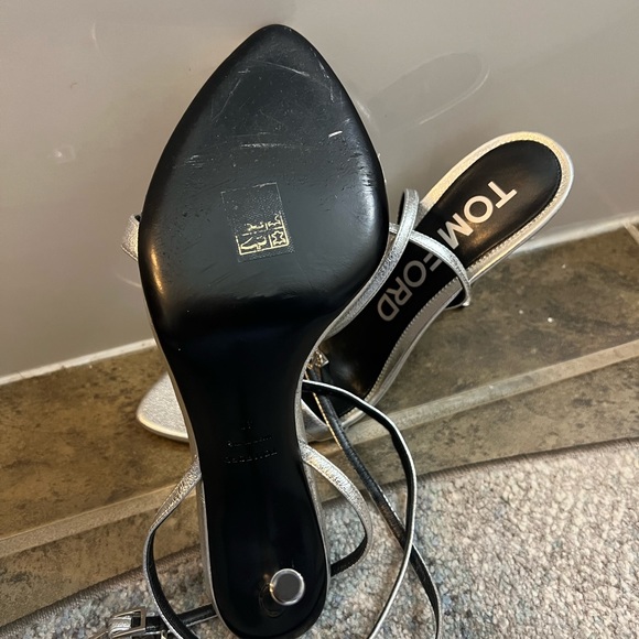 Tom Ford LAMINATED NAPPA PADLOCK POINTY NAKED SANDAL 85 MM - Picture 5 of 9